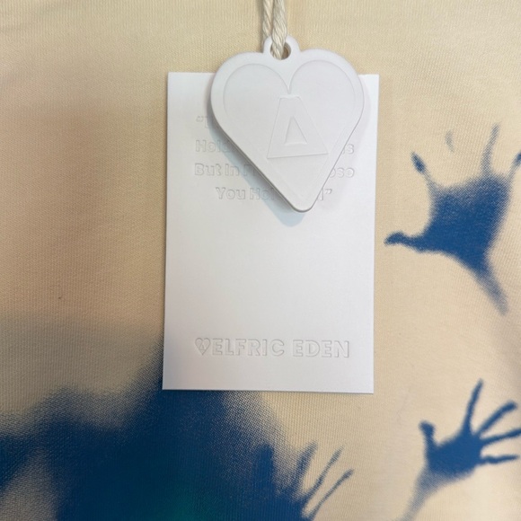 Aelfric Eden Cream Hooded Sweatshirt with Blue Graphic - Picture 7 of 10